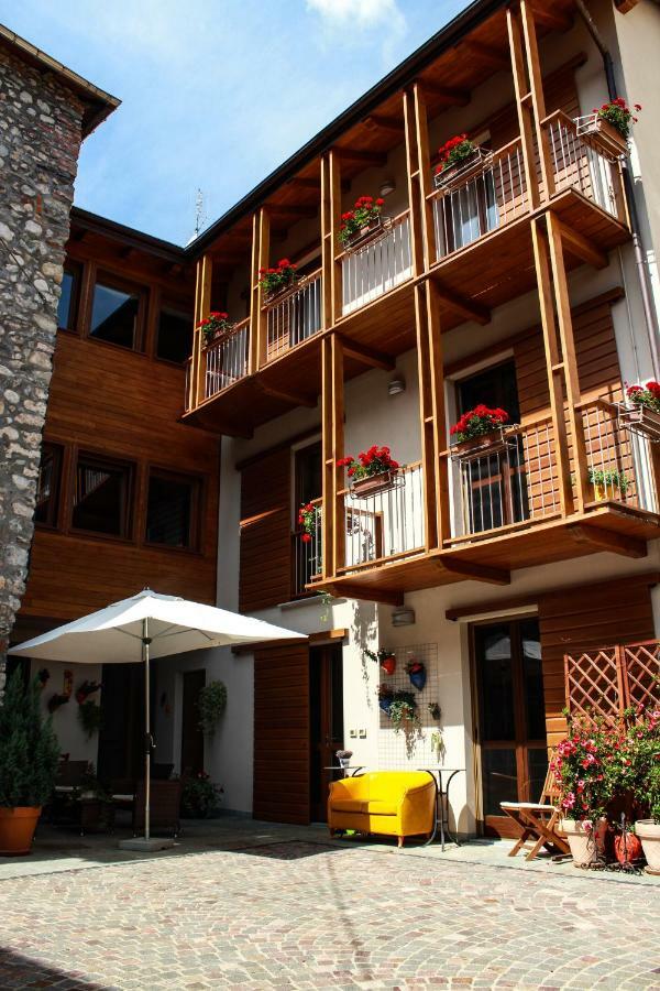 Residenza Tre Corone Villa วินาดิโอ ภายนอก รูปภาพ